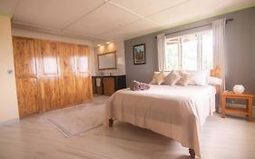 Azamat Self-Catering Apartment